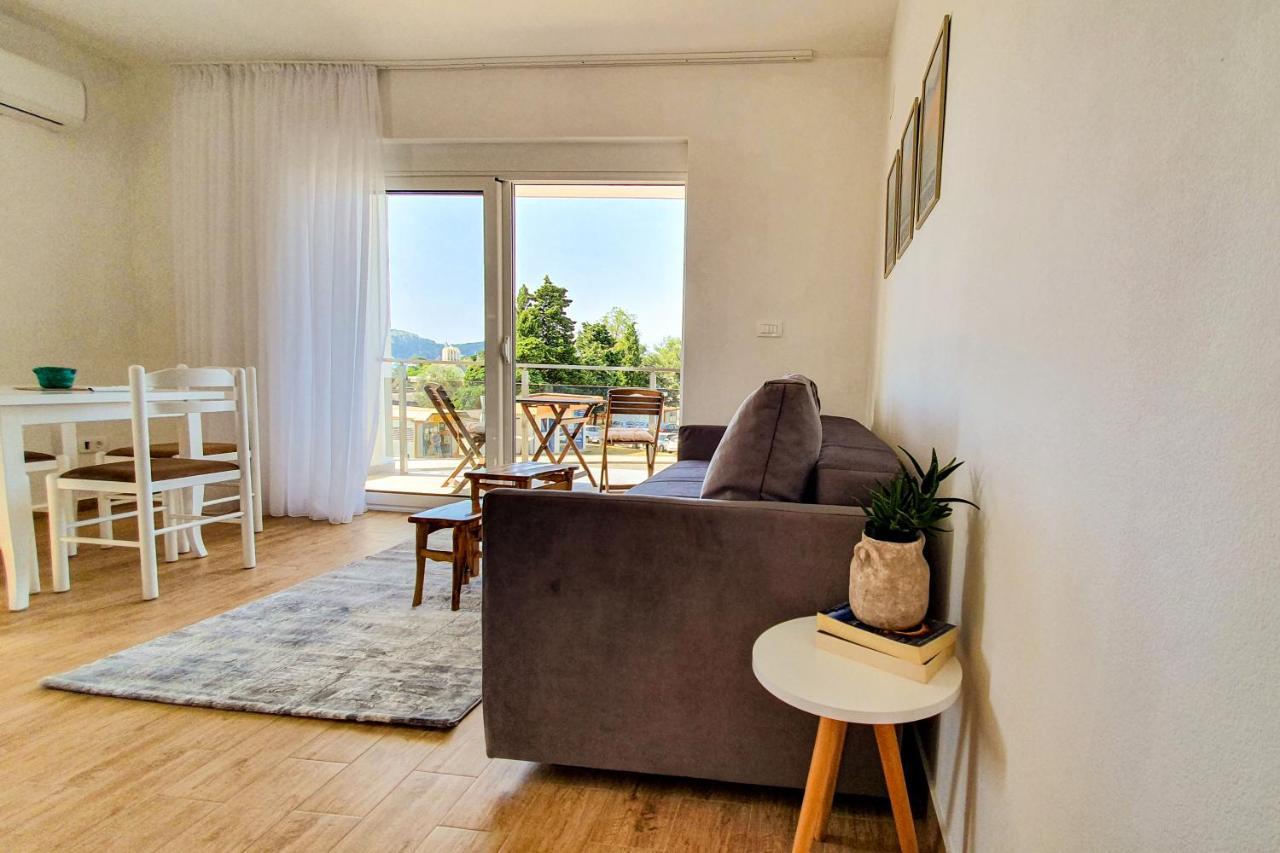 Olav Holiday Apartments Bar Luaran gambar